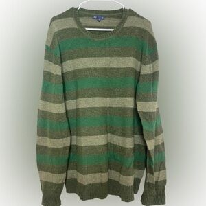 Gap, men’s XL crew neck green striped sweater